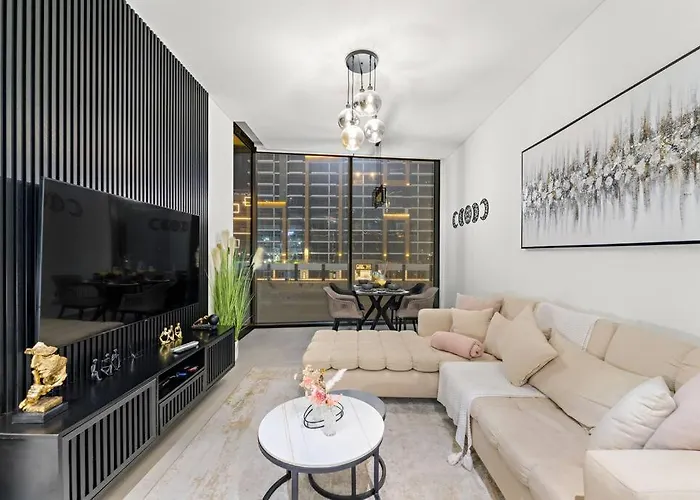 First Class 2Br Lavish Living