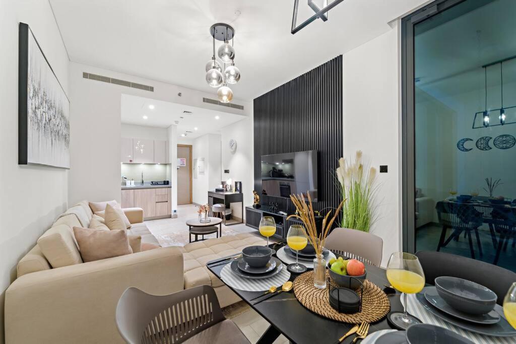 First Class 2br Lavish Living Dubai
