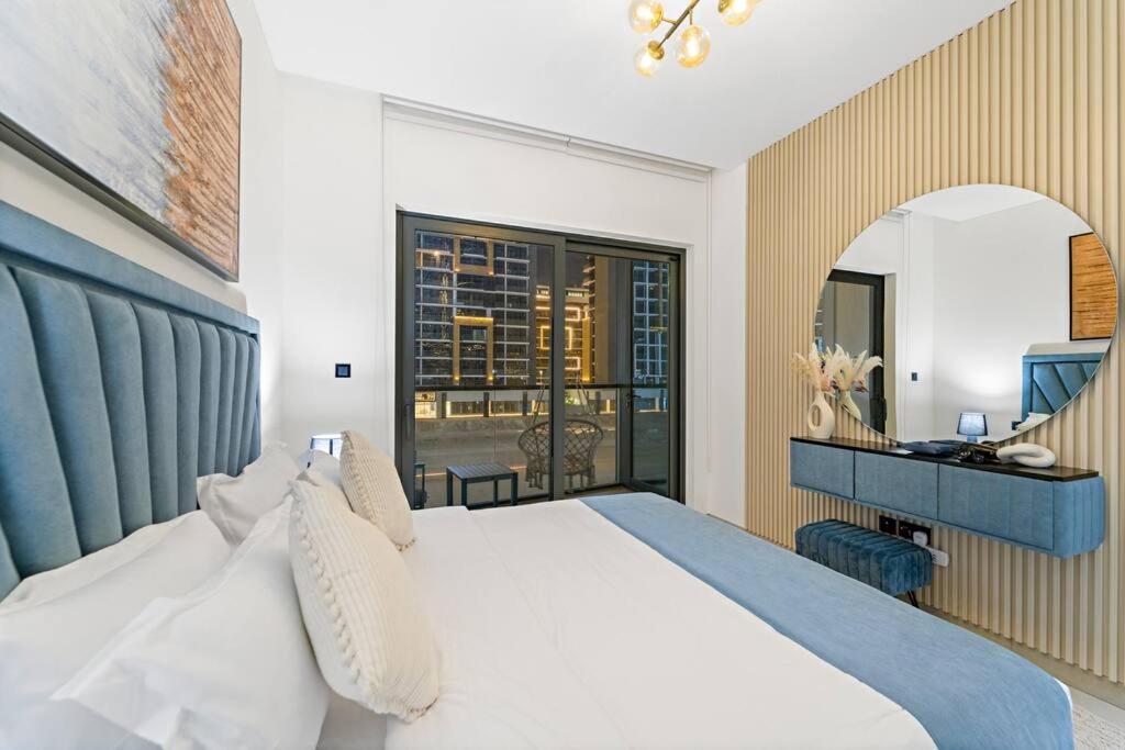 First Class 2br Lavish Living