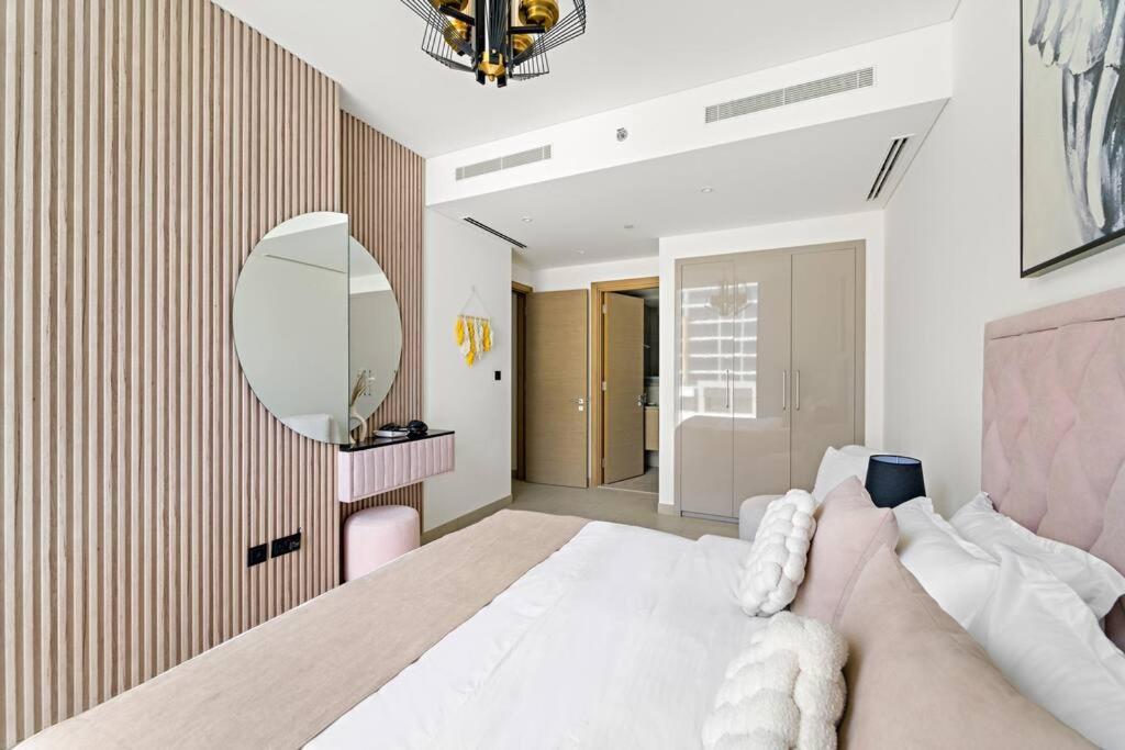 Apartment First Class 2br Lavish Living